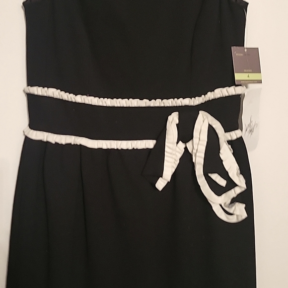 NWT TAYLOR Sleeveless Round Neck Black/Ivory Dress Size 4 - Picture 4 of 8